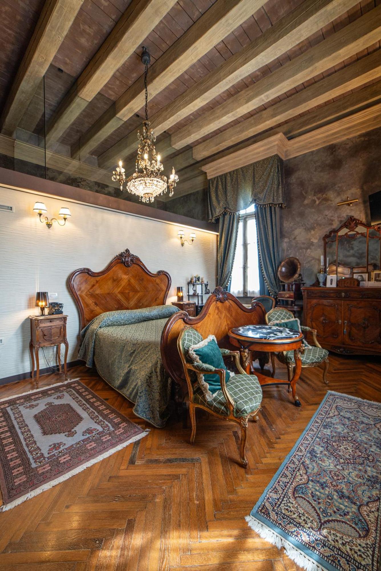 Relais Castello Bevilacqua Exterior photo